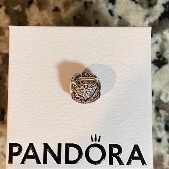 Pandora Santa Charm - Picture 2 of 4